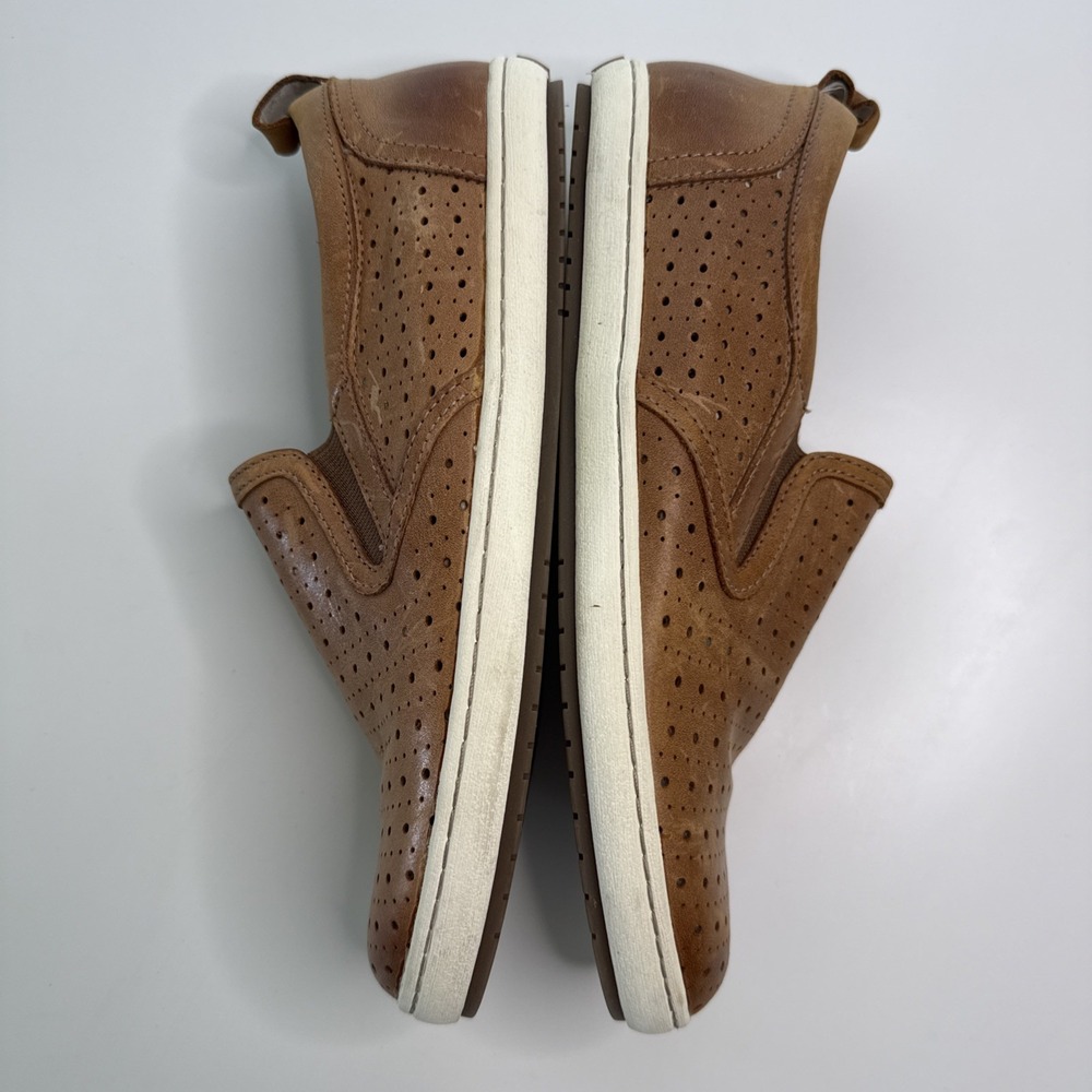 TAOS Court Shoes Slip-On Size 8 Caramel Brown Leather Sneakers Loafers NEW - Picture 4 of 9